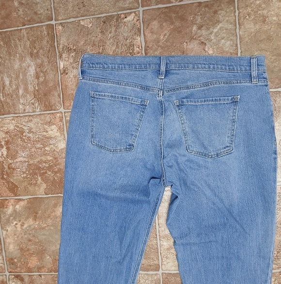 Old Navy Mid-rise WoW Boyfriend Blue  Jeans Size 10 - Picture 5 of 5